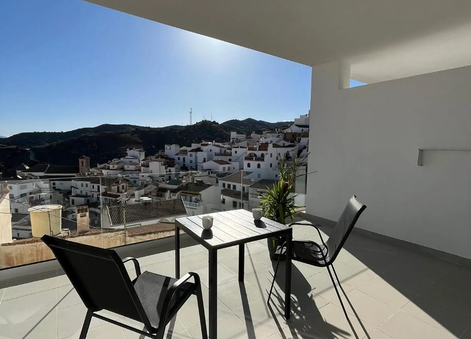 Aparthotel La Lipa Almáchar